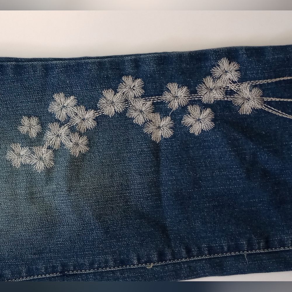 Vintage America Blues BOHO cropped Fold Worn floral Look embroidered capris
